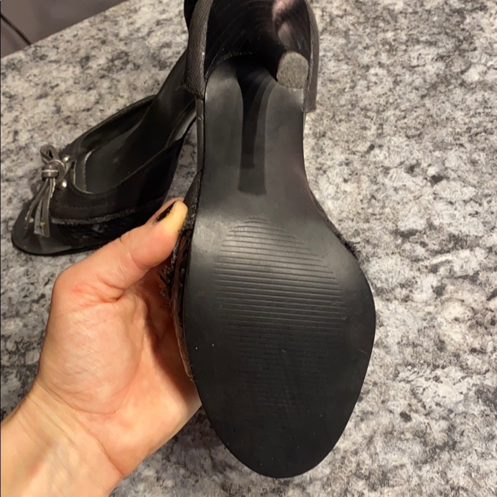 Spring heels - Picture 3 of 5